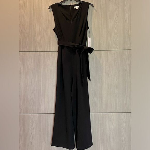 NWT Calvin Klein Women's Sleeveless V-Neck Tie Waist Wide Leg Jumpsuit Sz 10 - Picture 1 of 14